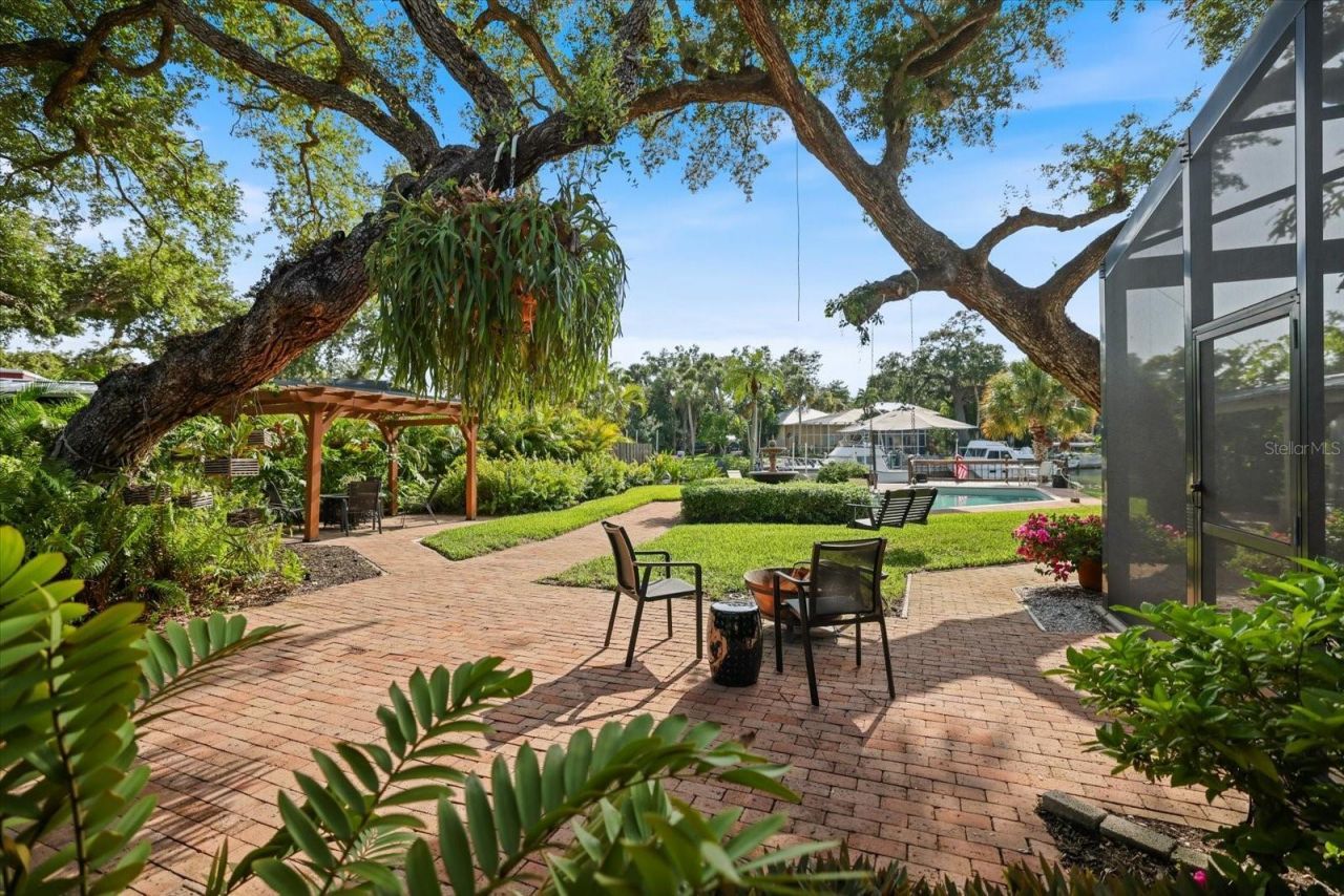 1827 Baywood Drive, Sarasota, FL 34231 Photo