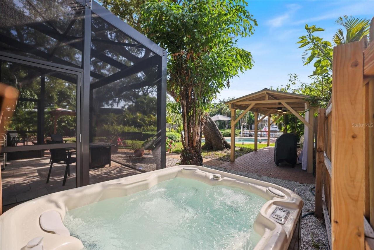 1827 Baywood Drive, Sarasota, FL 34231 Photo