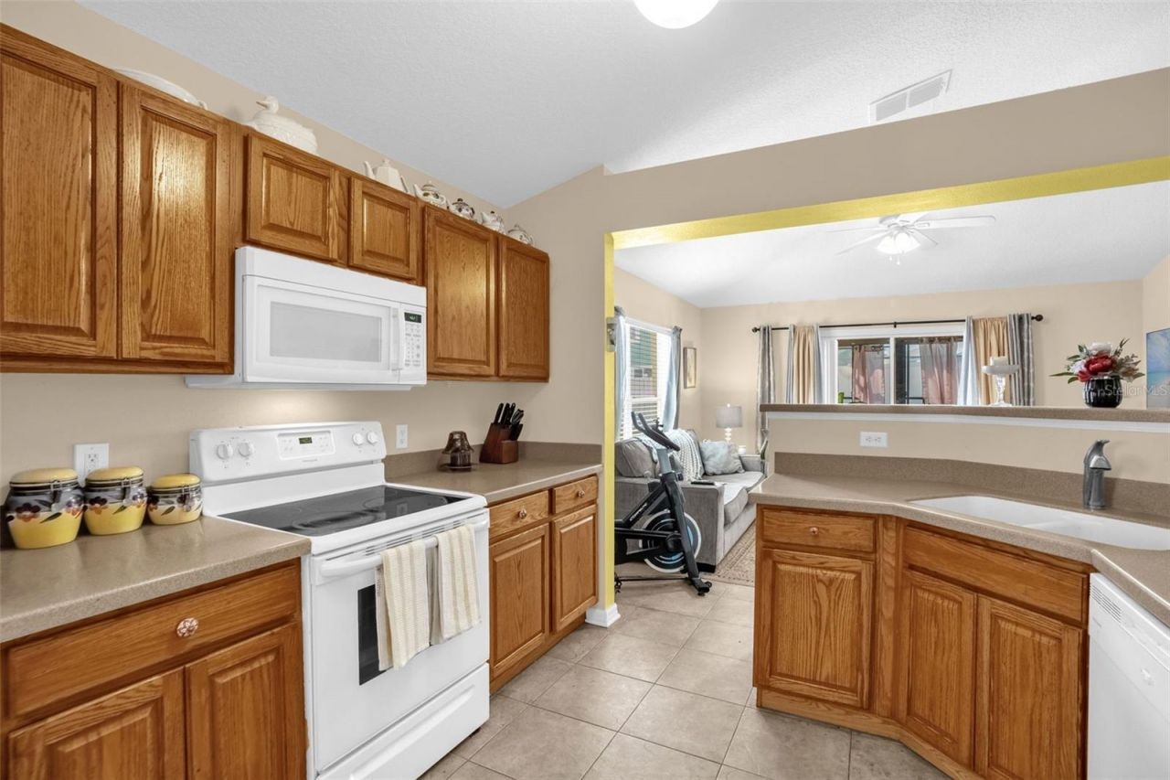 839 Marietta Lane , Eustis, FL 32726 Photo