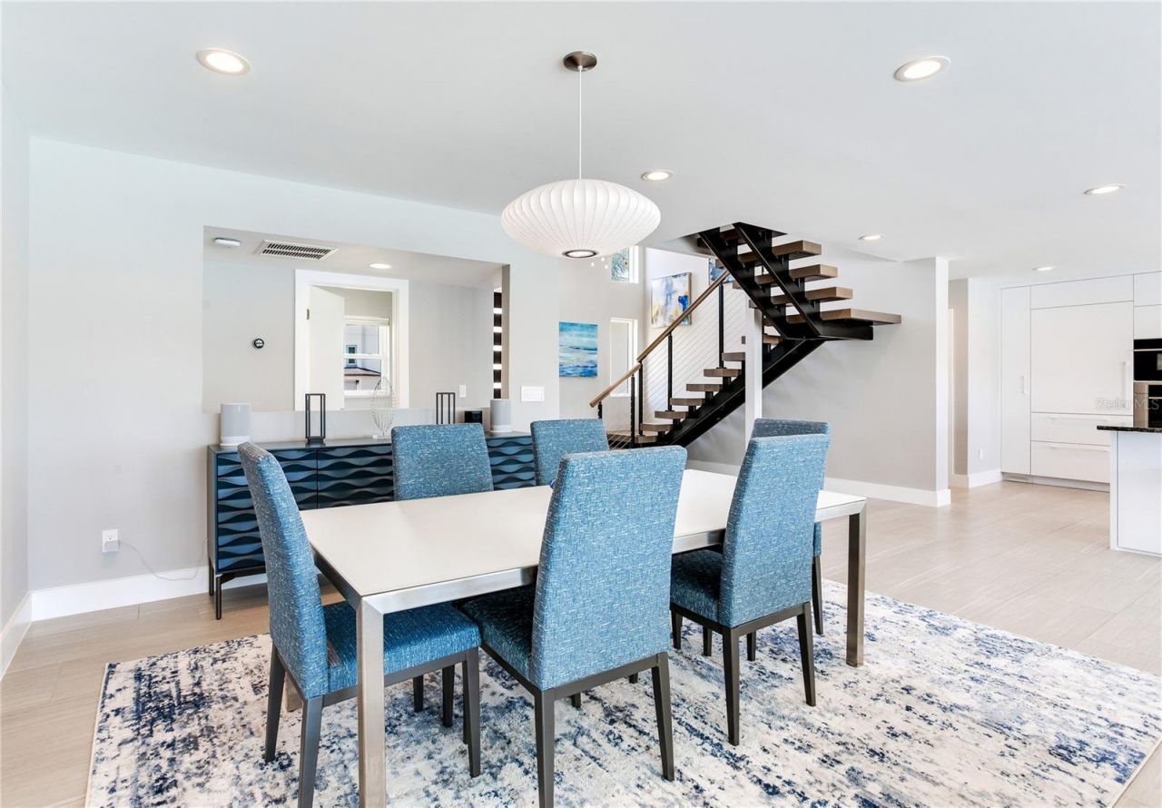 16117 4th Street E, Redington Beach, FL 33708 Photo