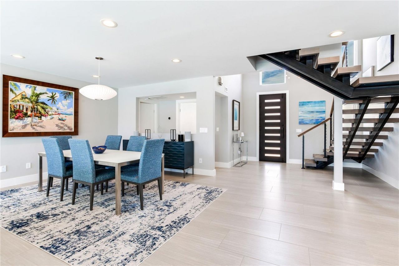 16117 4th Street E, Redington Beach, FL 33708 Photo