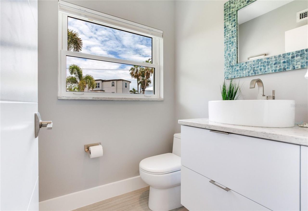 16117 4th Street E, Redington Beach, FL 33708 Photo