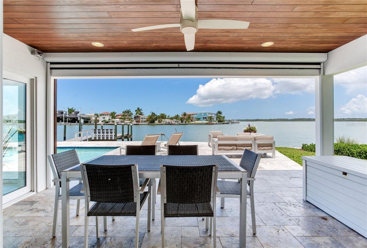 16117 4th Street E, Redington Beach, FL 33708 Photo