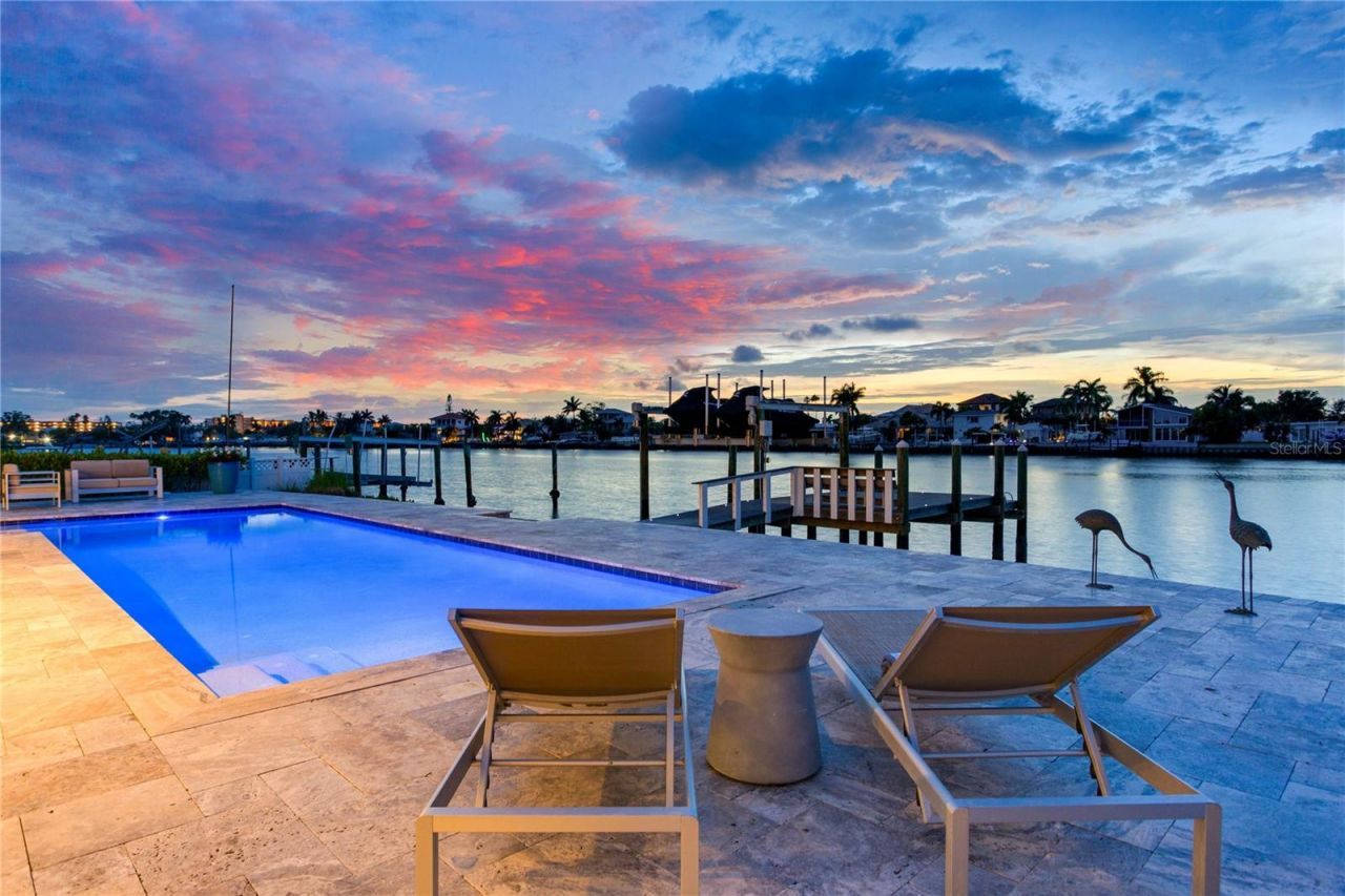 16117 4th Street E, Redington Beach, FL 33708 Photo