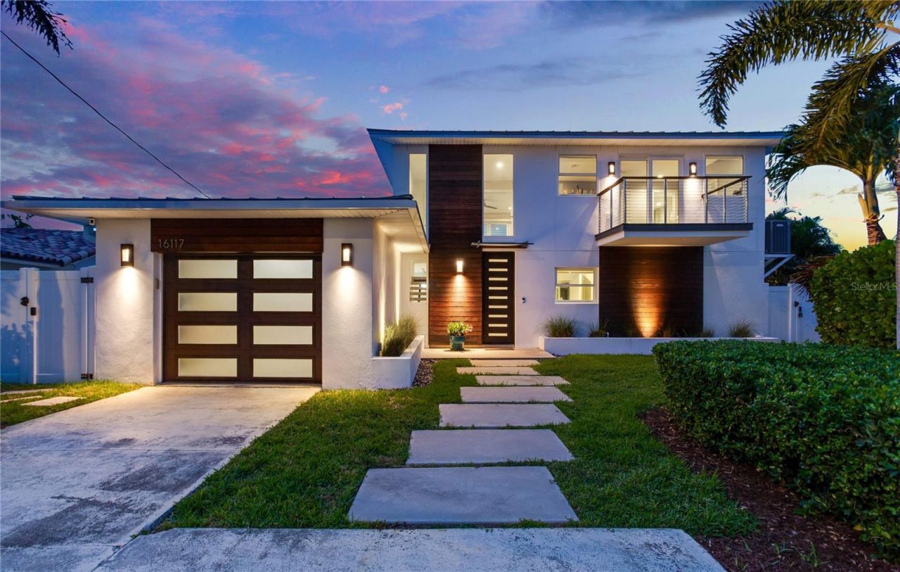 16117 4th Street E, Redington Beach, FL 33708 Photo