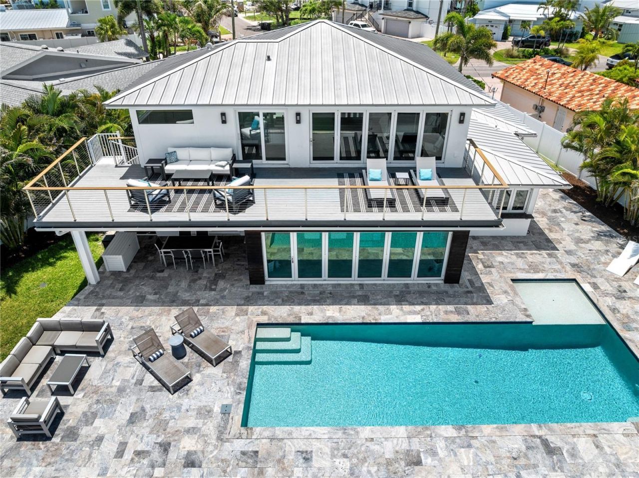 16117 4th Street E, Redington Beach, FL 33708 Photo
