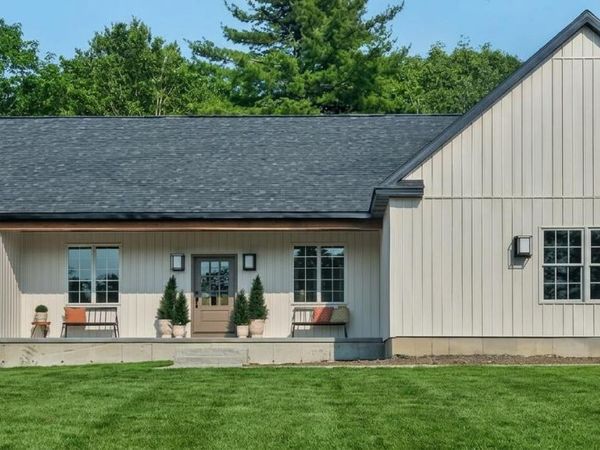 17 Woodland Hill Road, Wynantskill, NY 12198