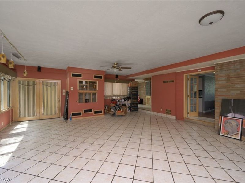 242 Elvira Court, Mc Donald, OH 44437 Photo 13