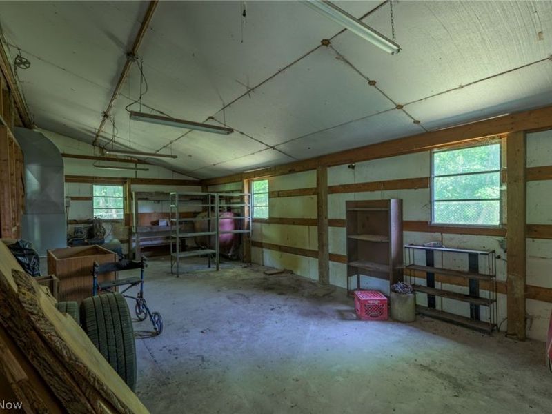 242 Elvira Court, Mc Donald, OH 44437 Photo 36