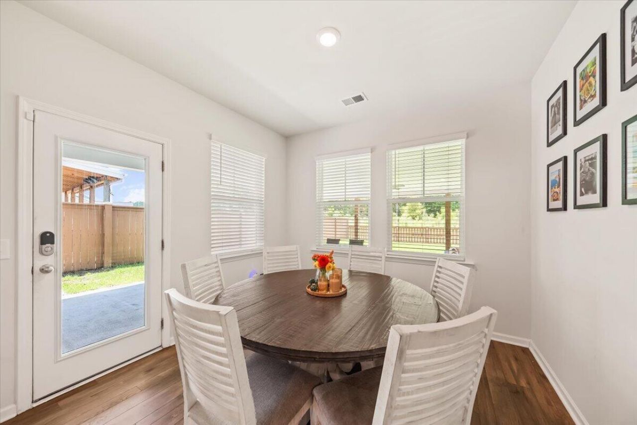 204 Garden Lily Lane Photo 18