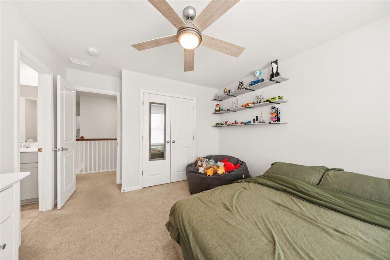 204 Garden Lily Lane Photo 24