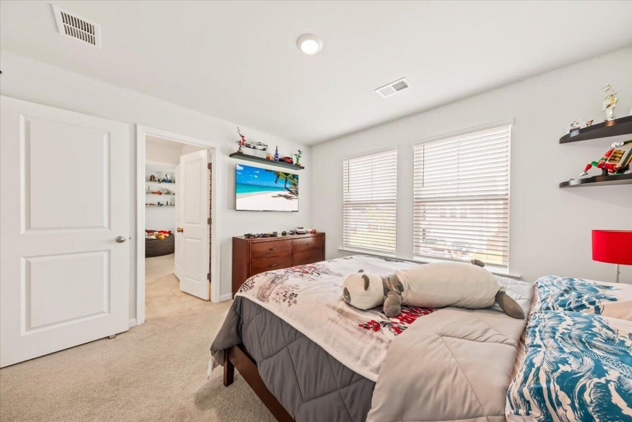 204 Garden Lily Lane Photo 27