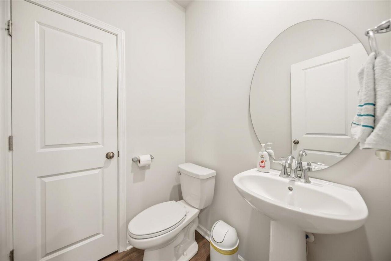 204 Garden Lily Lane Photo 9