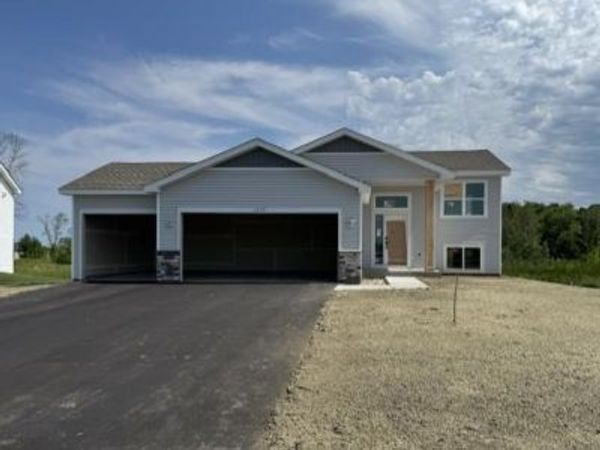 1257 Deerpath Drive NE, Hanover, MN 55341