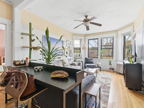 12 Parkman St, Unit 3, Brookline, MA 02446