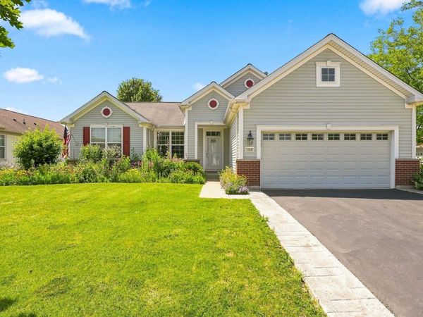 12655 Horseshoe Trail , Huntley, IL 60142