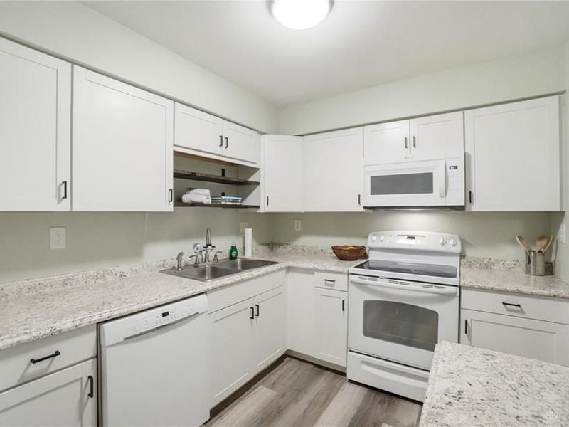 6451 Kindred Square, Miami Township, OH 45449 Photo 11