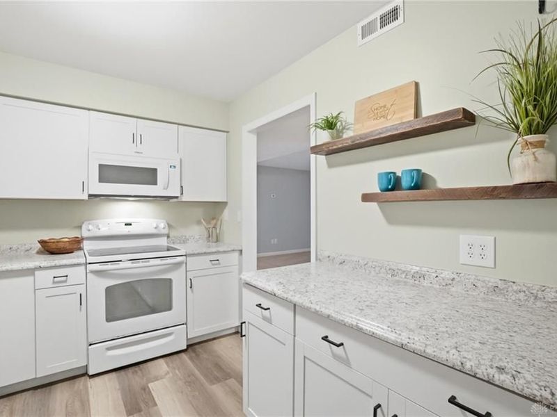 6451 Kindred Square, Miami Township, OH 45449 Photo 12