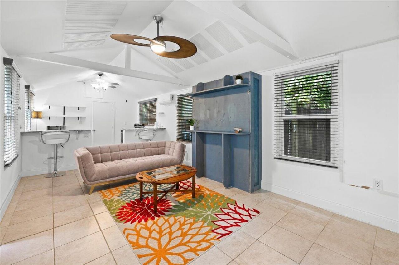 305 NE 14th Avenue, Fort Lauderdale, FL 33301 Photo