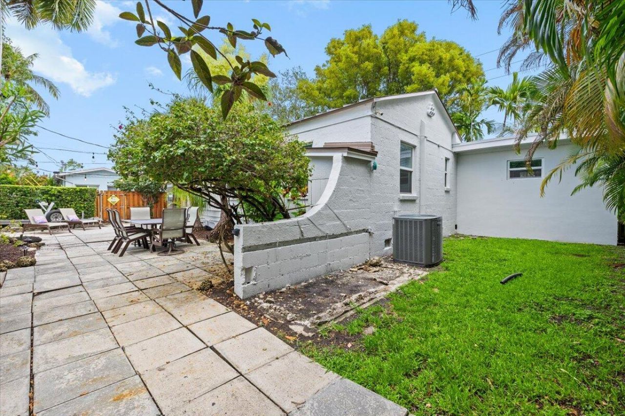 305 NE 14th Avenue, Fort Lauderdale, FL 33301 Photo