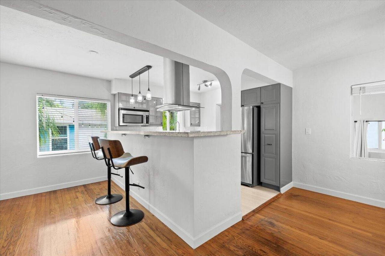 305 NE 14th Avenue, Fort Lauderdale, FL 33301 Photo
