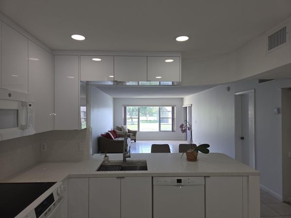 3905 N NOB HILL Road, Unit 206, Sunrise, FL 33351