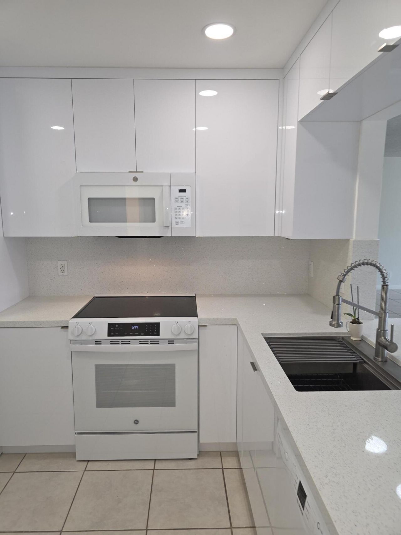3905 N Nob Hill Road, Unit 206, Sunrise, FL 33351 Photo