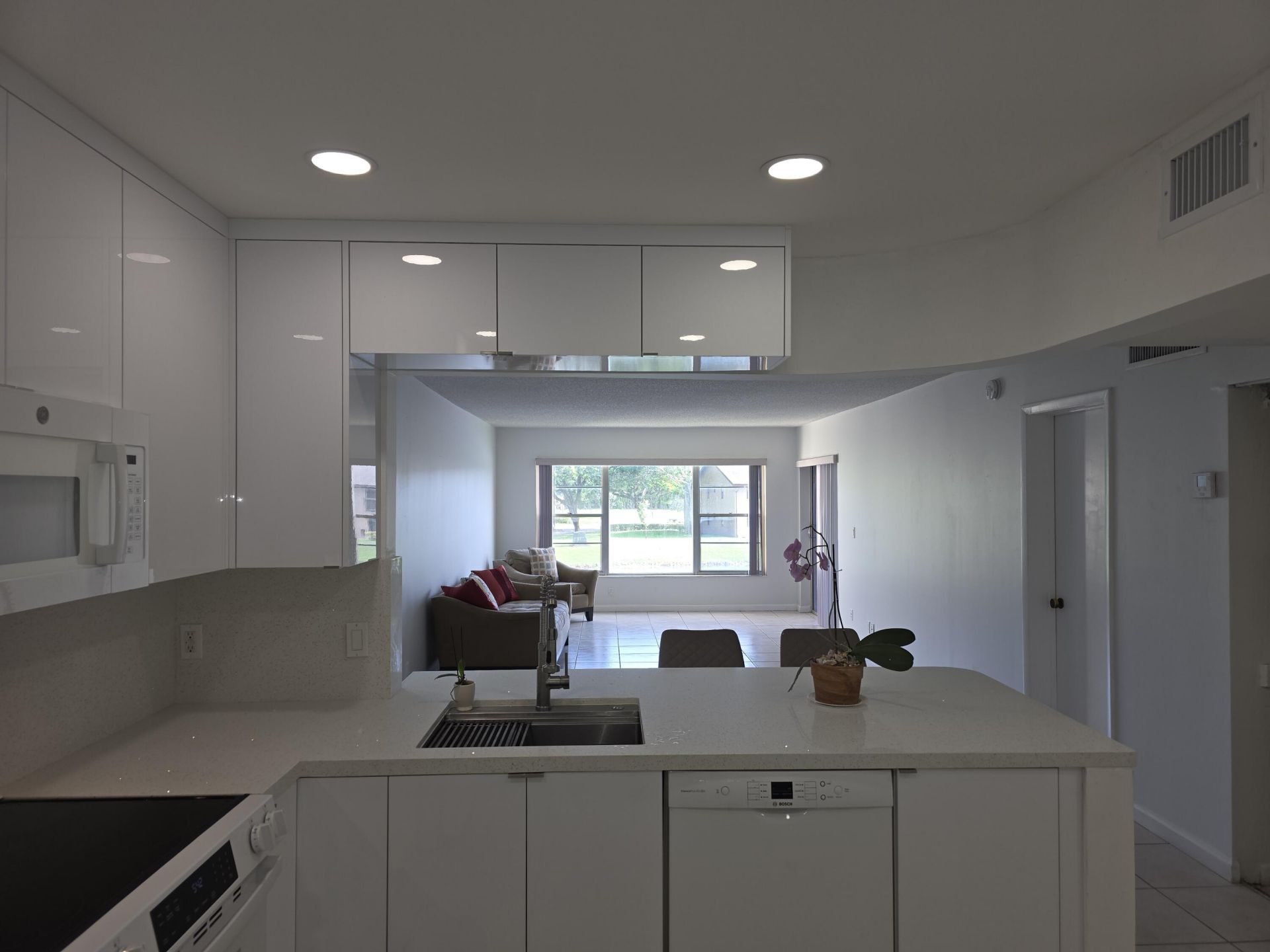 3905 N Nob Hill Road, Unit 206, Sunrise, FL 33351 Photo