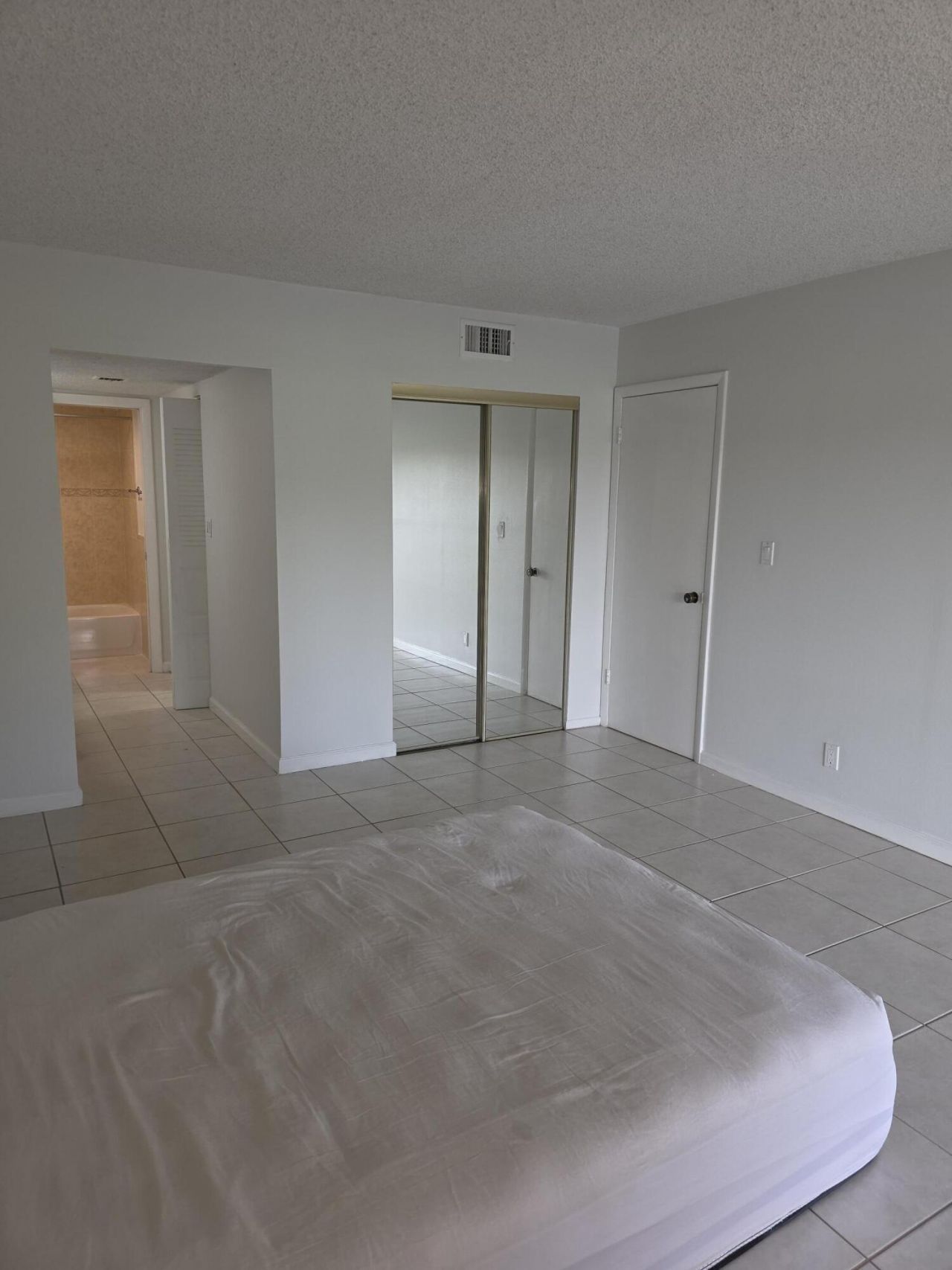 3905 N Nob Hill Road, Unit 206, Sunrise, FL 33351 Photo