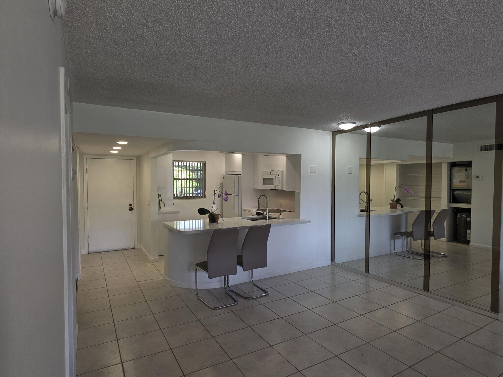3905 N Nob Hill Road, Unit 206, Sunrise, FL 33351 Photo