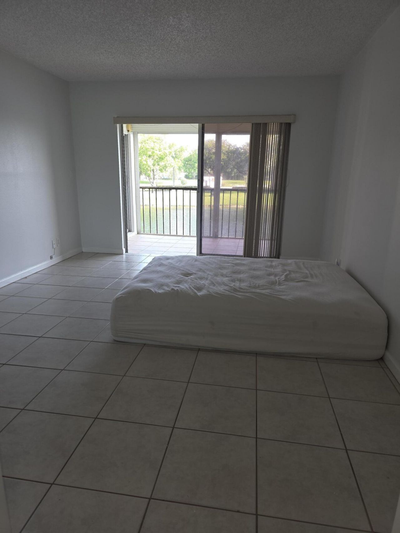 3905 N Nob Hill Road, Unit 206, Sunrise, FL 33351 Photo