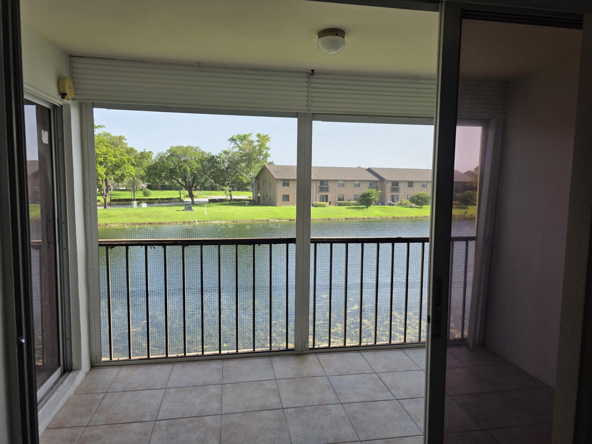 3905 N Nob Hill Road, Unit 206, Sunrise, FL 33351 Photo