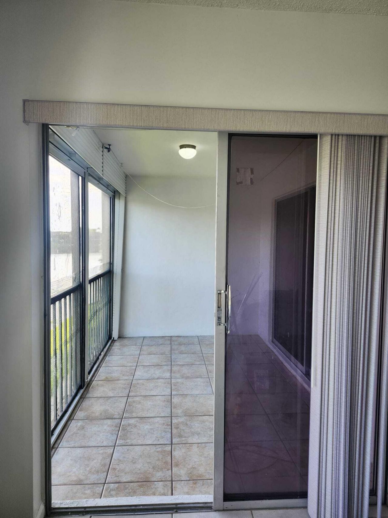 3905 N Nob Hill Road, Unit 206, Sunrise, FL 33351 Photo