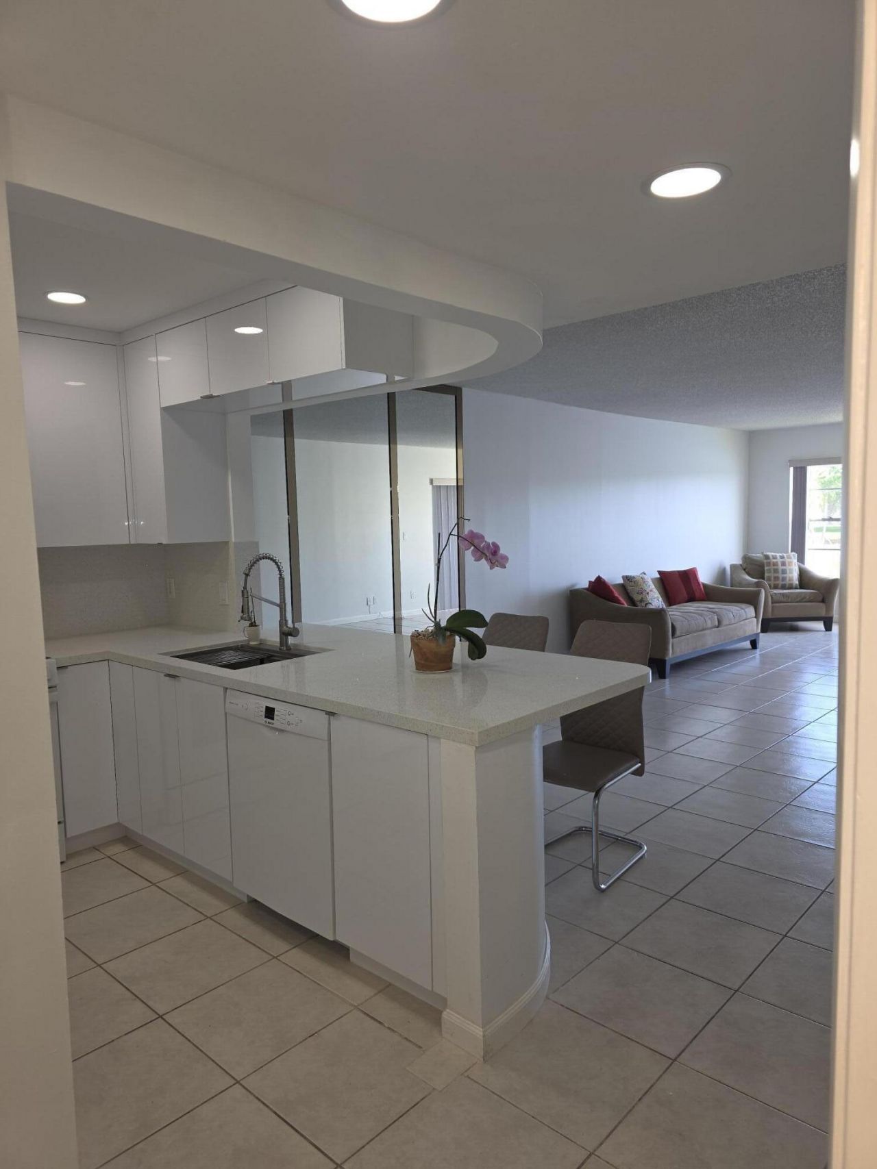 3905 N Nob Hill Road, Unit 206, Sunrise, FL 33351 Photo