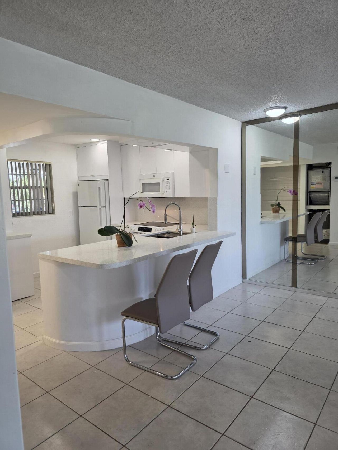 3905 N Nob Hill Road, Unit 206, Sunrise, FL 33351 Photo