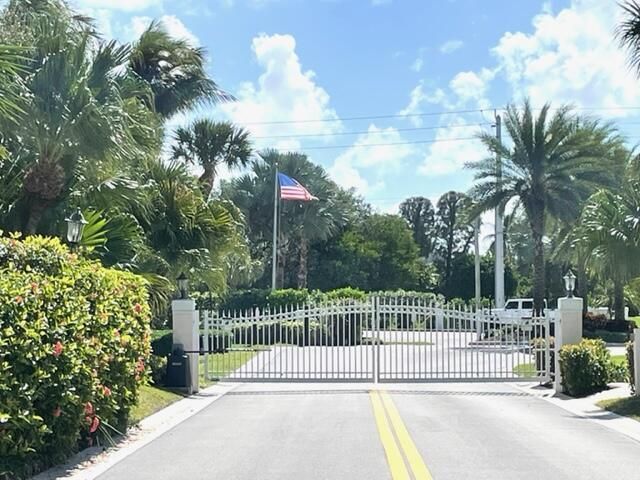 3008 Fairway Drive N, Jupiter, FL 33477 Photo