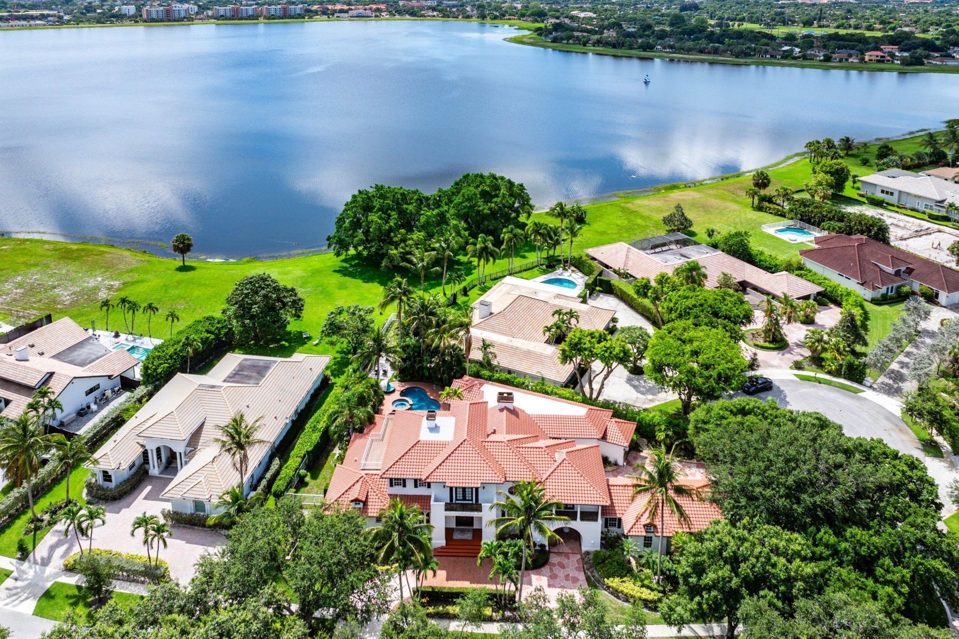 2 Firestone Circle, West Palm Beach, FL 33401 Photo