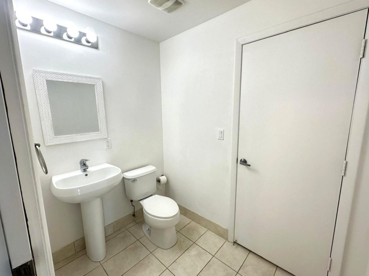 1900 N Bayshore Drive, Unit 1709, Miami, FL 33132 Photo