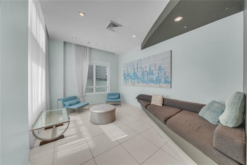 1900 N Bayshore Drive, Unit 1709, Miami, FL 33132 Photo