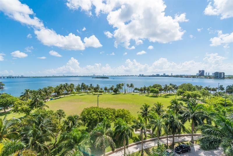 1900 N Bayshore Drive, Unit 1709, Miami, FL 33132 Photo