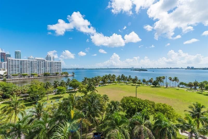 1900 N Bayshore Drive, Unit 1709, Miami, FL 33132 Photo