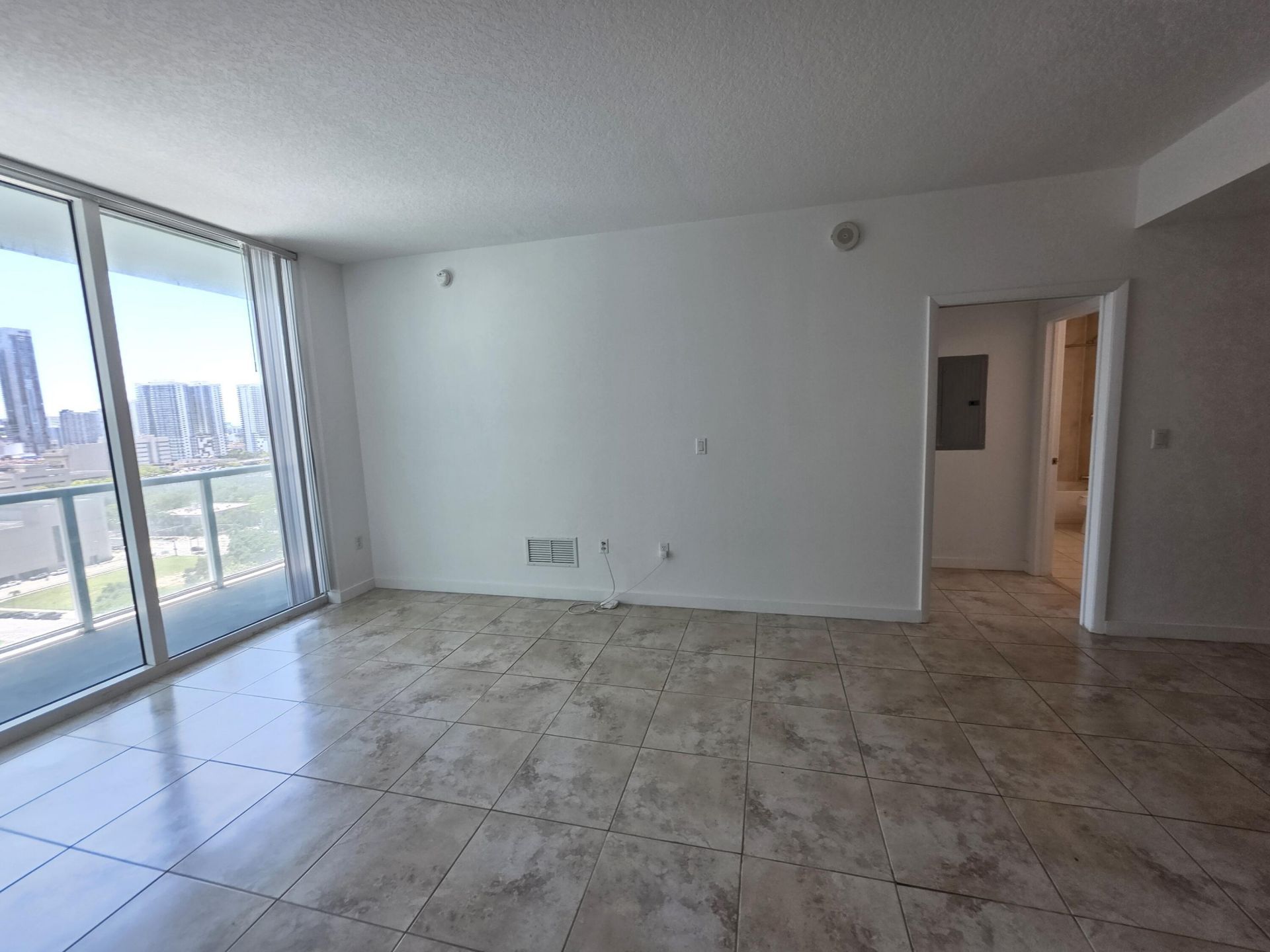 1900 N Bayshore Drive, Unit 1709, Miami, FL 33132 Photo