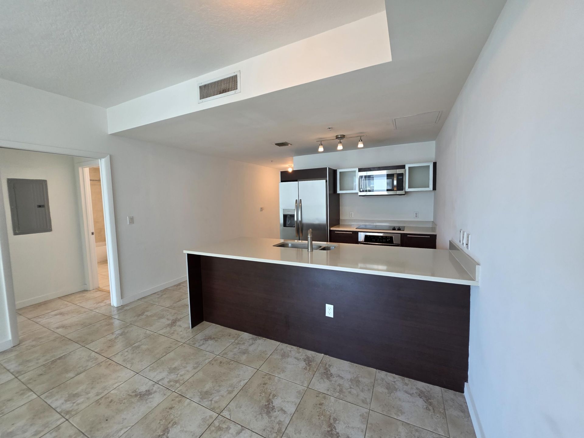 1900 N Bayshore Drive, Unit 1709, Miami, FL 33132 Photo
