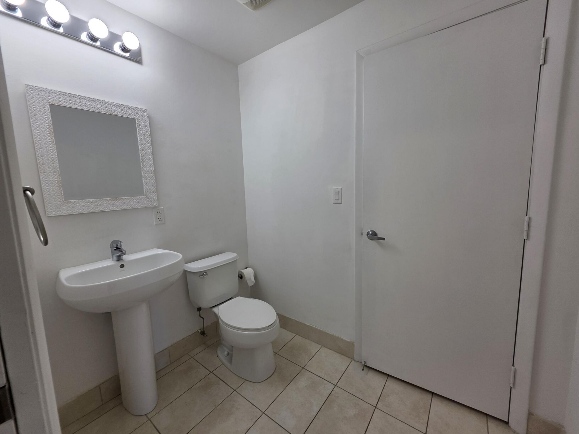 1900 N Bayshore Drive, Unit 1709, Miami, FL 33132 Photo