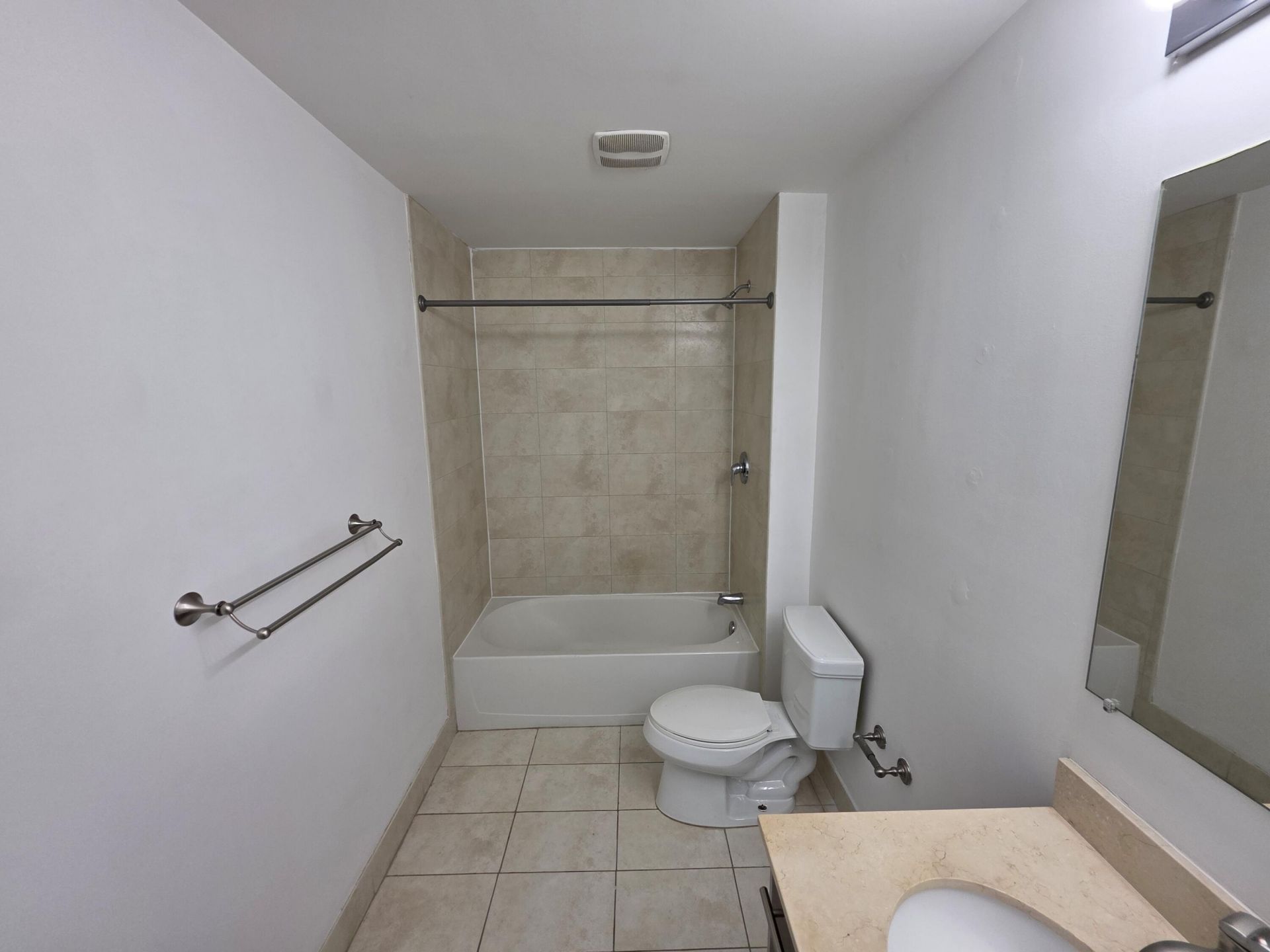 1900 N Bayshore Drive, Unit 1709, Miami, FL 33132 Photo