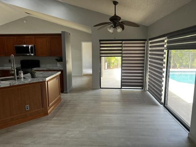 6063 Sunberry Circle, Boynton Beach, FL 33437 Photo