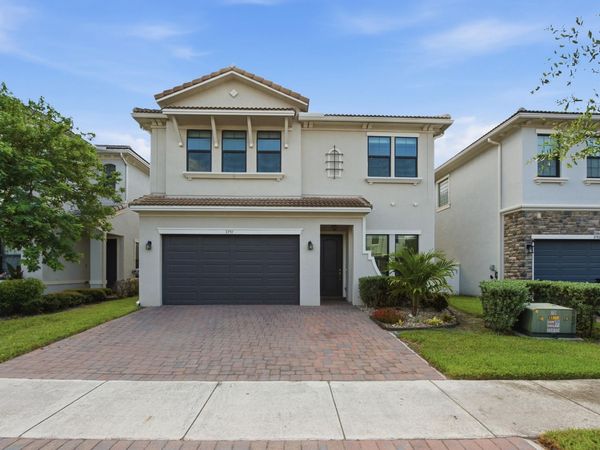 3791 NW 87TH Way, Coral Springs, FL 33065