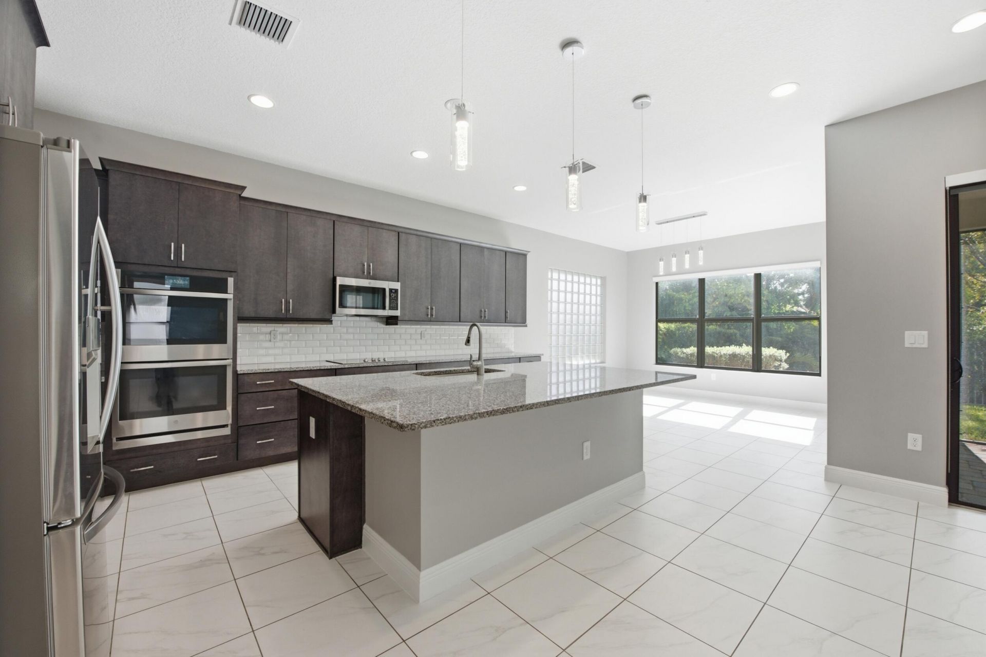 3791 NW 87th Way, Coral Springs, FL 33065 Photo