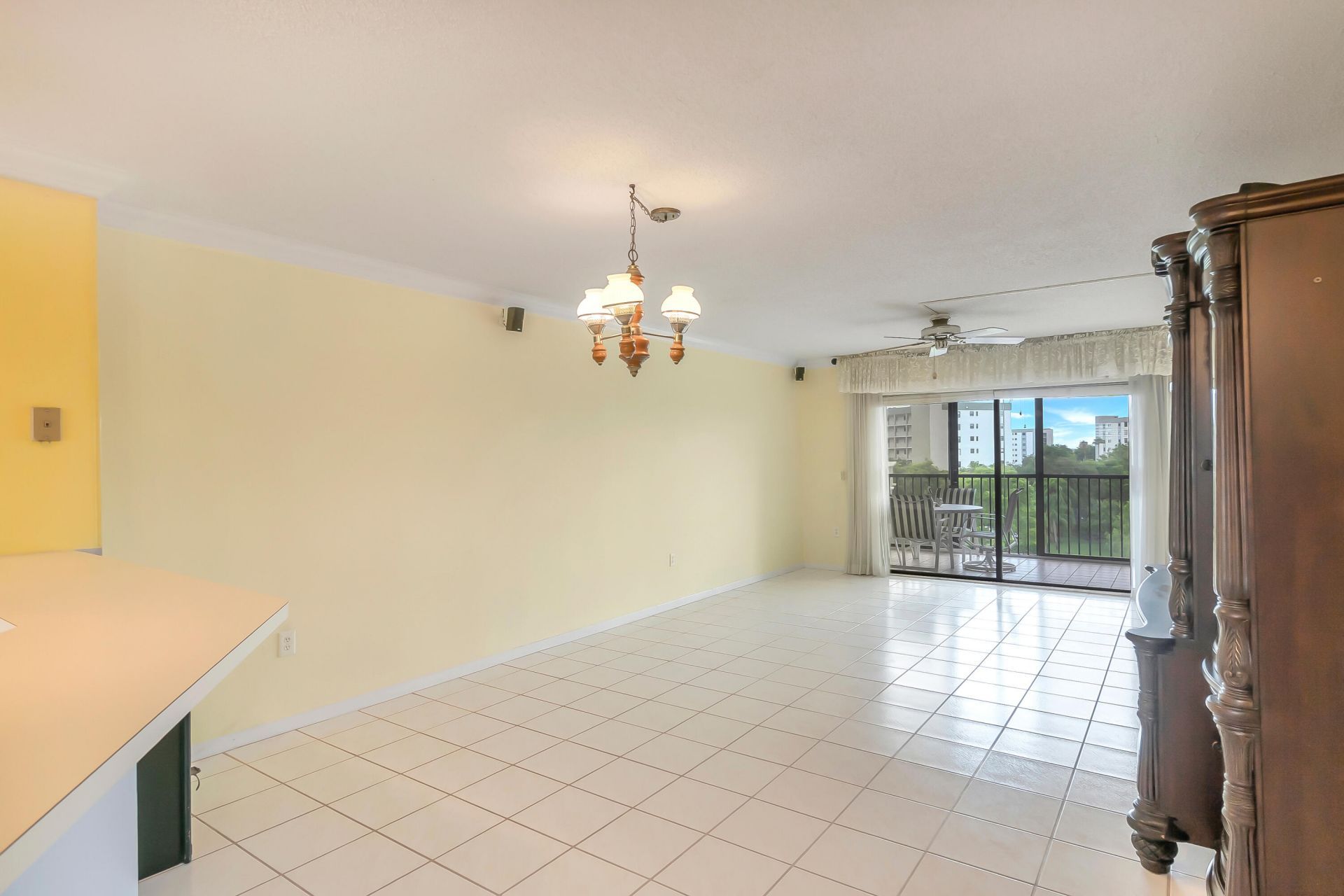 2334 S Cypress Bend Drive, Unit 602, Pompano Beach, FL 33069 Photo