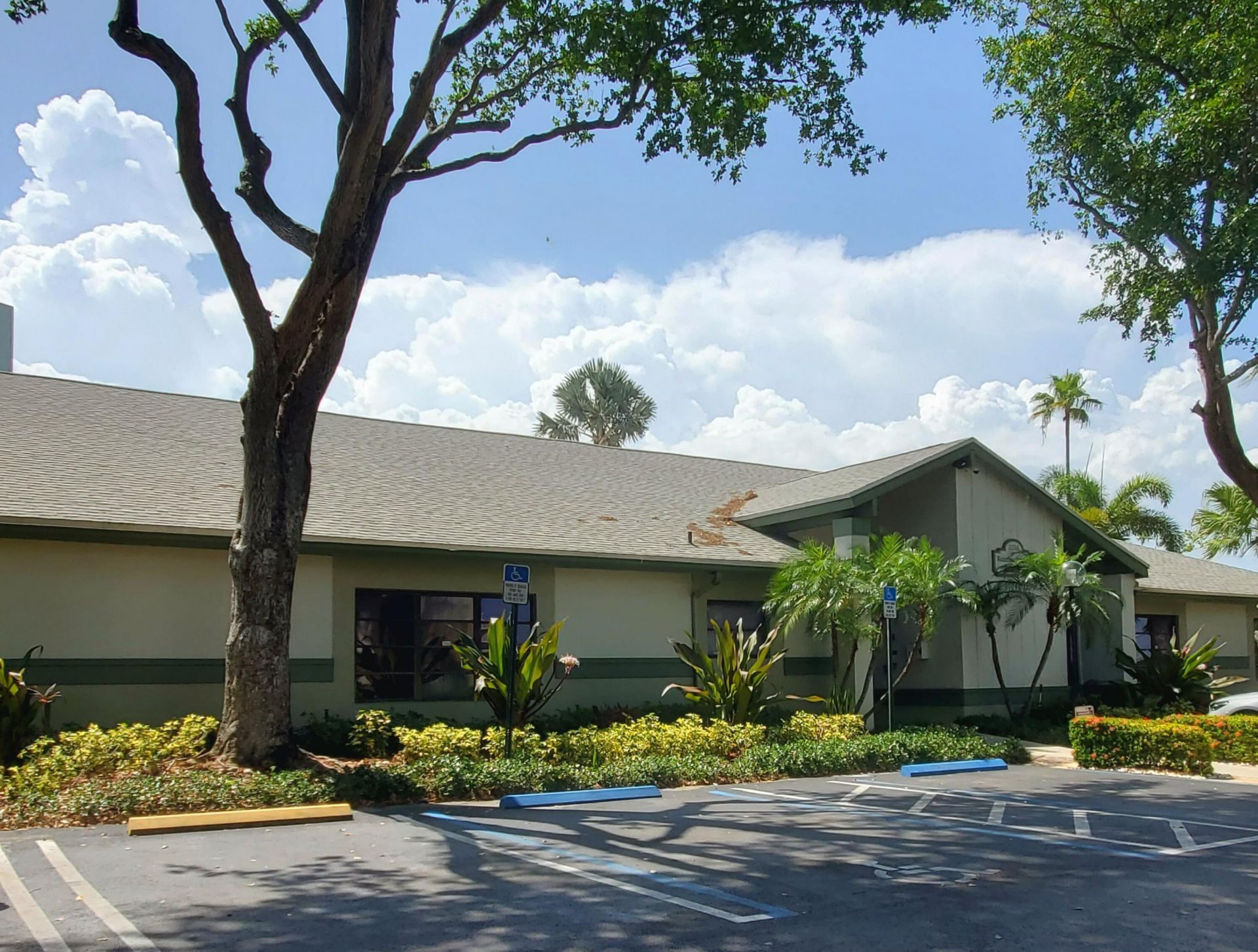 2334 S Cypress Bend Drive, Unit 602, Pompano Beach, FL 33069 Photo